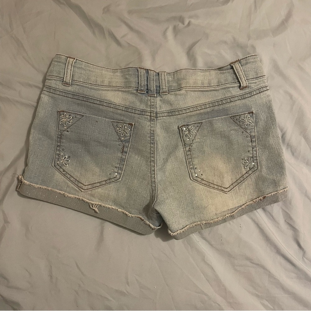SELENA GOMEZ SHORTS